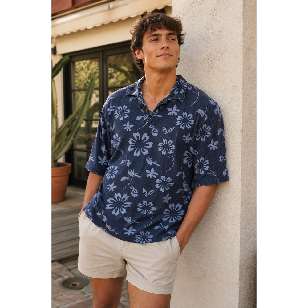 Crossings Mens 100% cotton Blue Hawaiian Polo Shirt, L